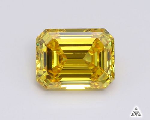 Emerald 0.90 Carat Fancy Diamond